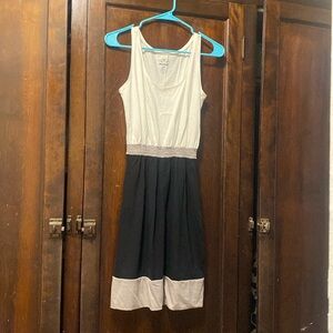 Old Navy Black, Off White, and Grey Dress